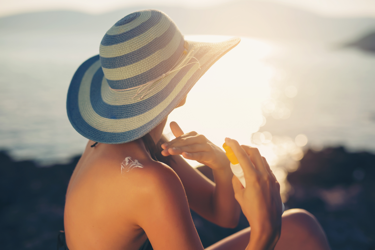 Should I Use SPF30 or SPF50? | APT Medical Aesthetics